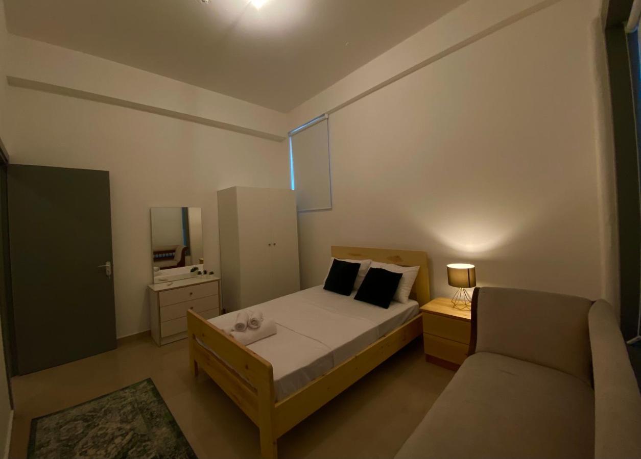 Central Suites Perikleous 53 Down Town Nicosia By Platform 357 Bagian luar foto
